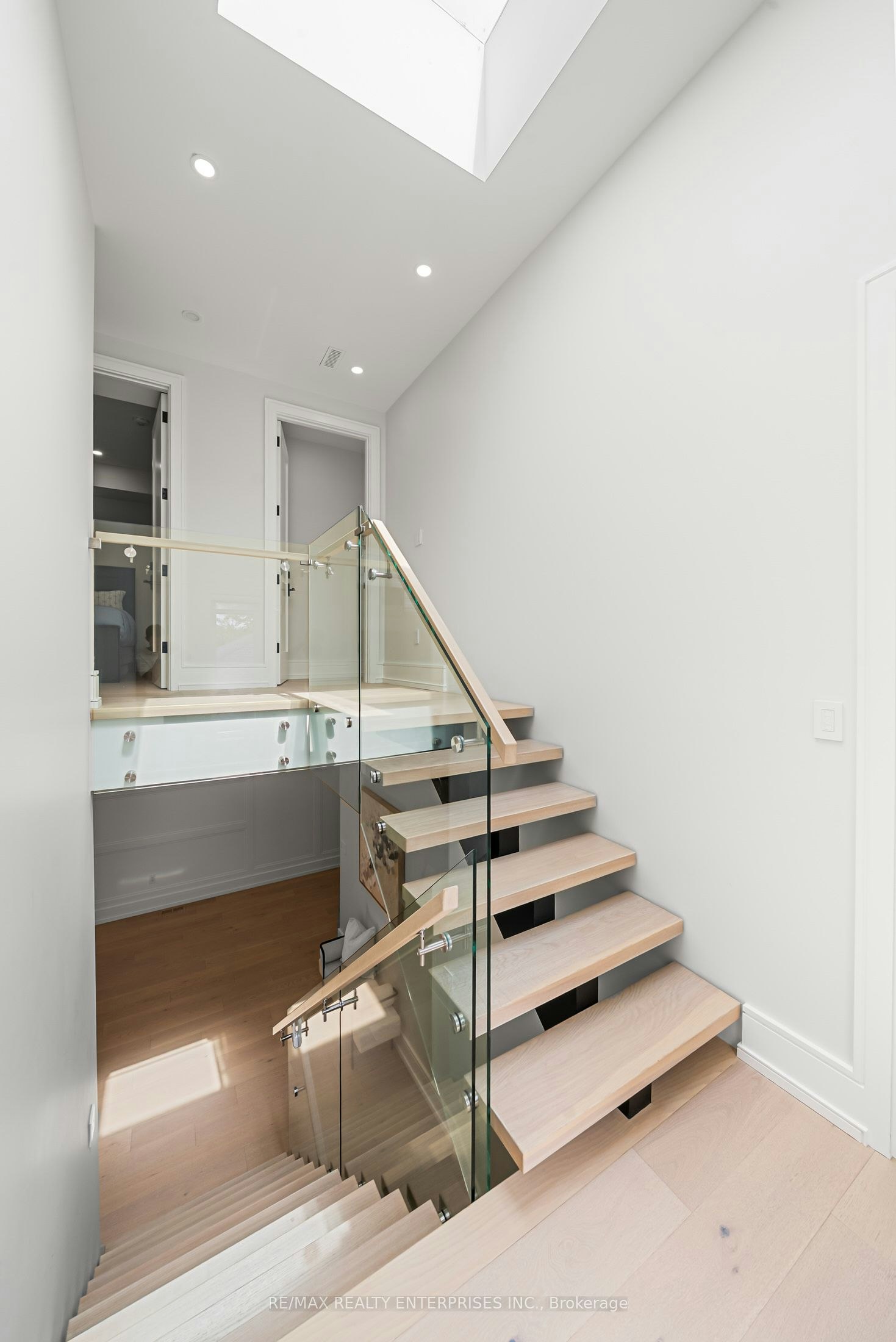 1362 Kenmuir Avenue, Mississauga, ON, L5G 4B4 - 16