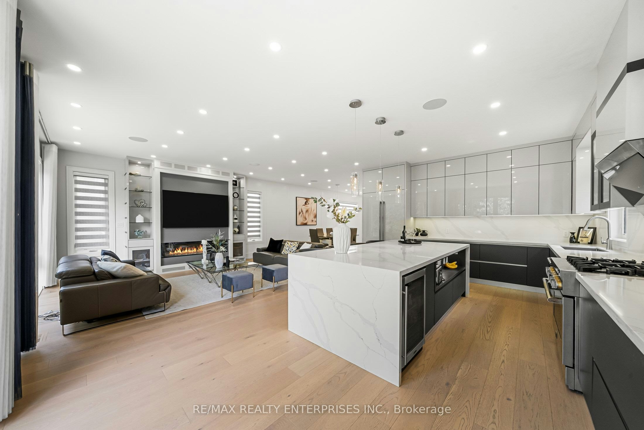 1362 Kenmuir Avenue, Mississauga, ON, L5G 4B4 - 8