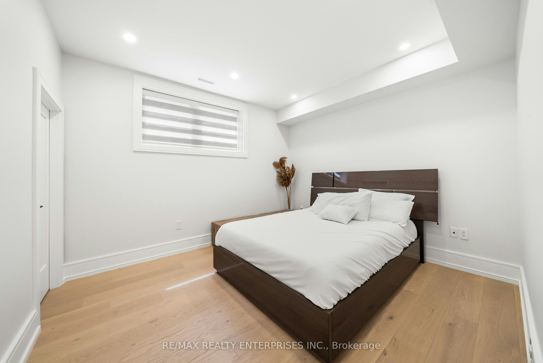 1362 Kenmuir Avenue, Mississauga, ON, L5G 4B4 - 34