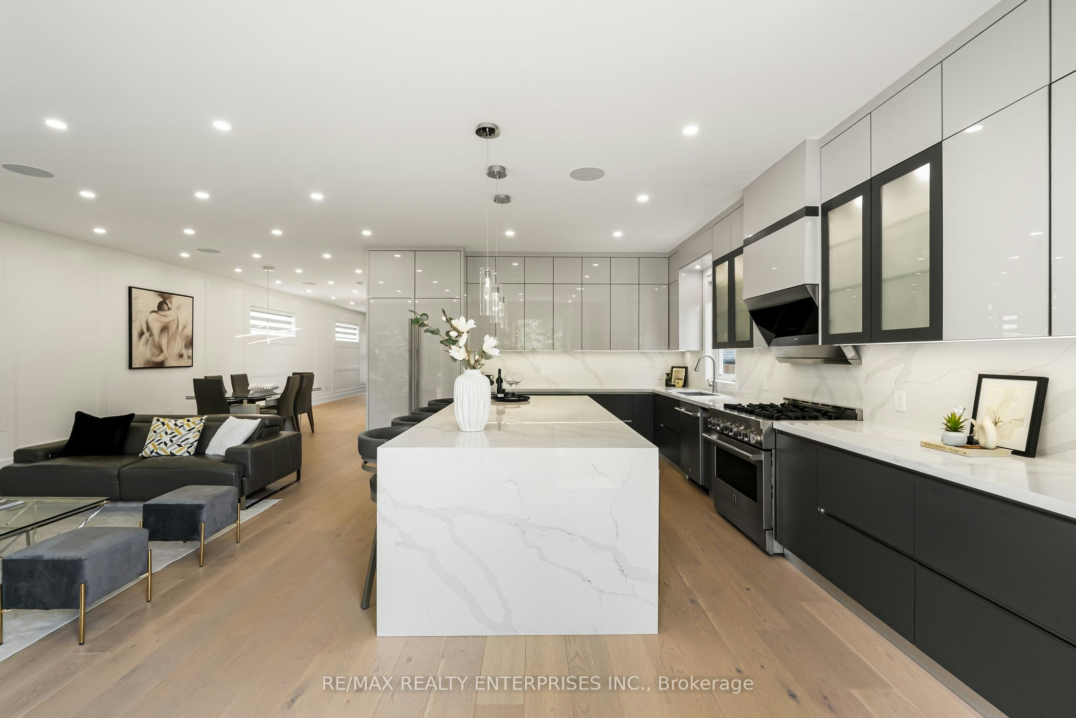 1362 Kenmuir Avenue, Mississauga, ON, L5G 4B4 - 9