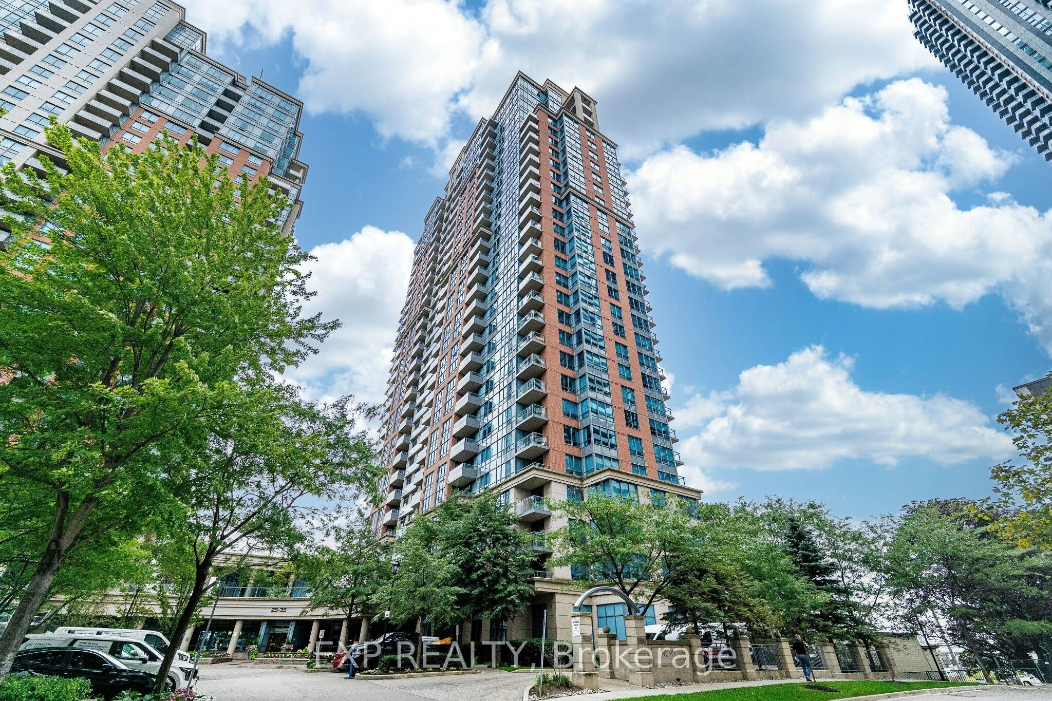 35 Viking Lane, Toronto, ON, M9B 0A2