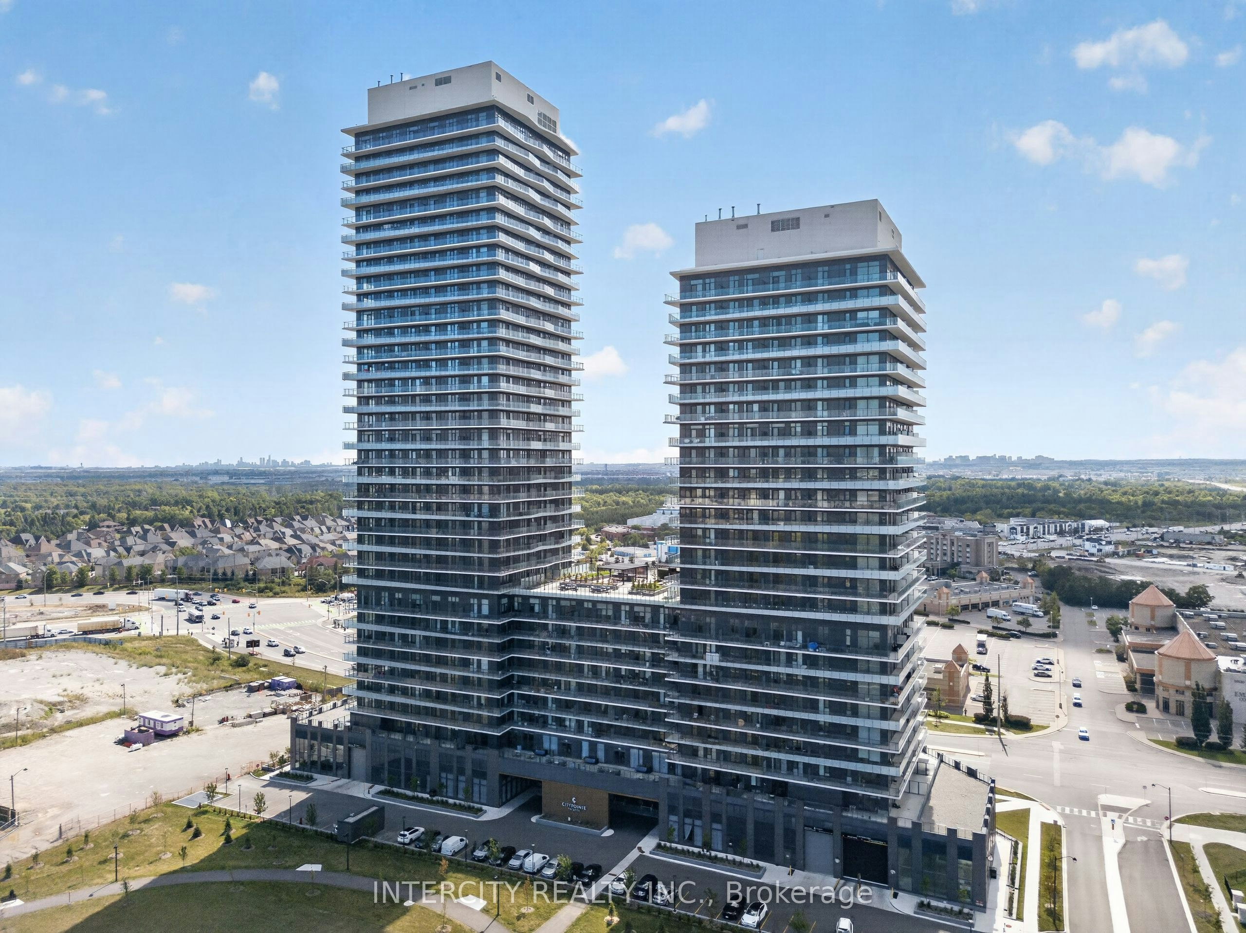421-15 Skyridge Drive, Brampton, ON, L6P 4S3 - 2