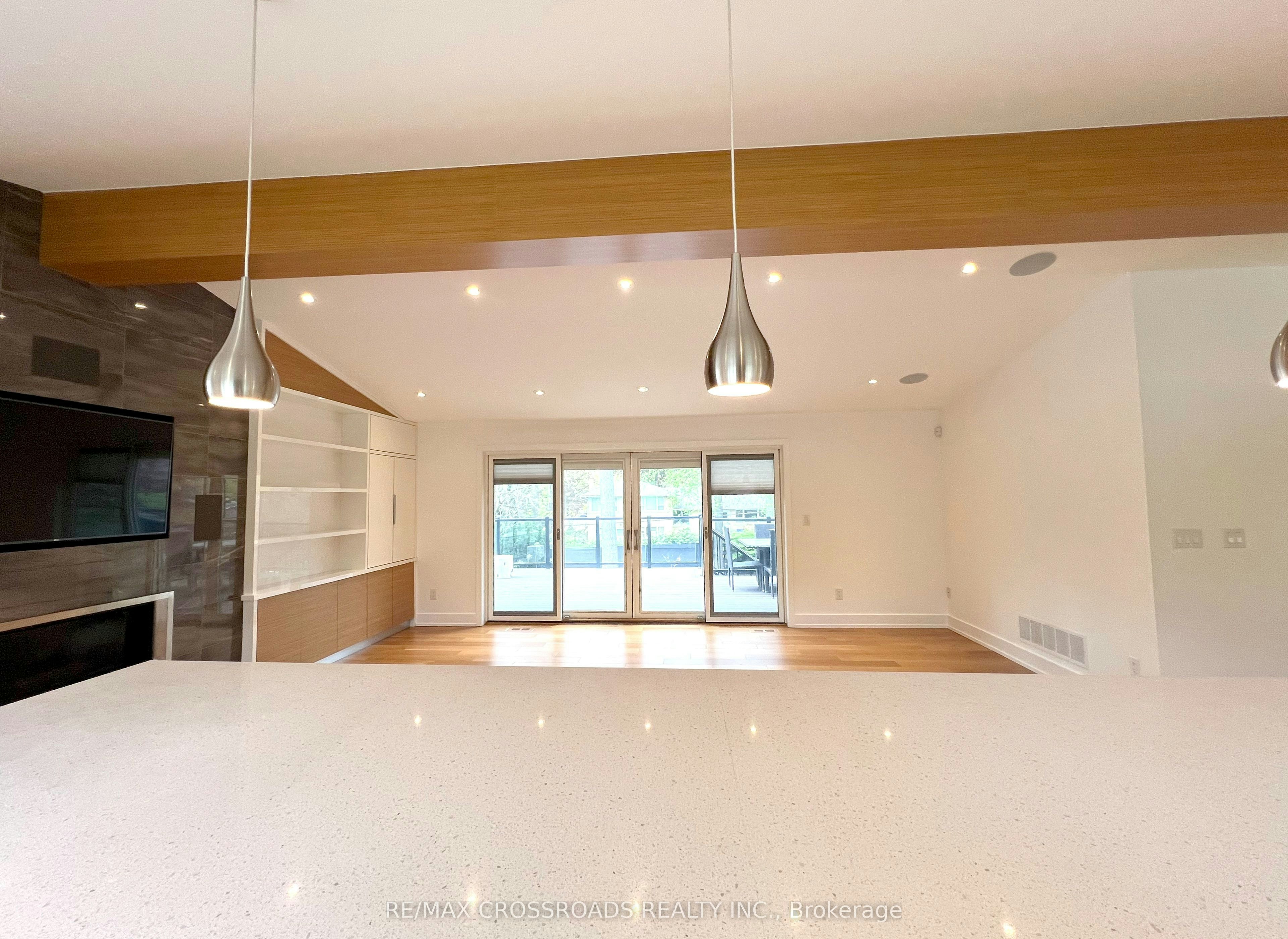 1532 Merrow Road, Mississauga, ON, L5J 3C5 - 6