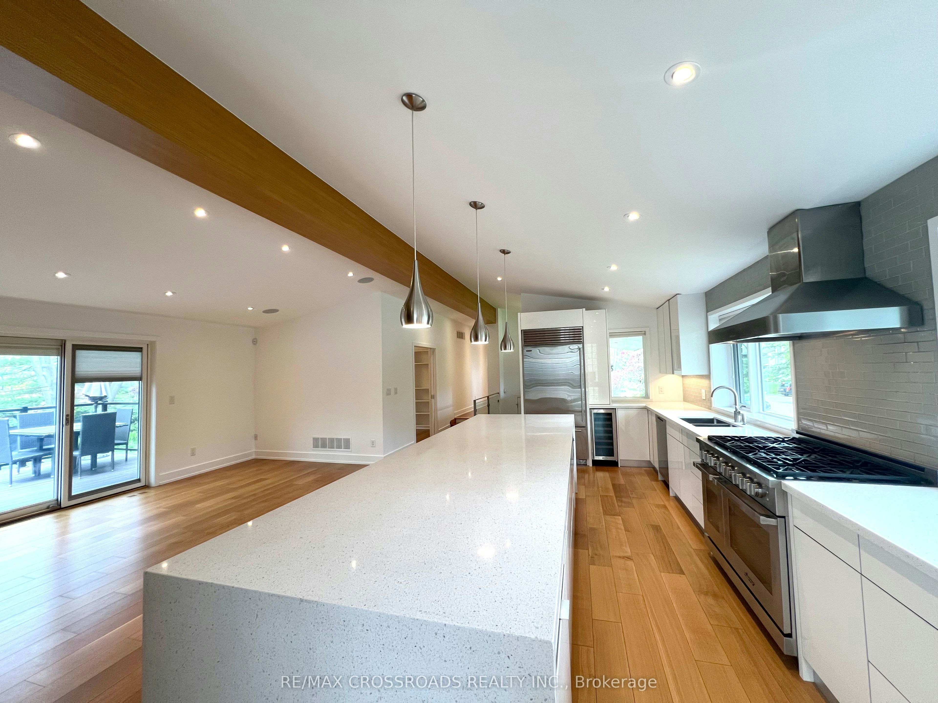 1532 Merrow Road, Mississauga, ON, L5J 3C5 - 8