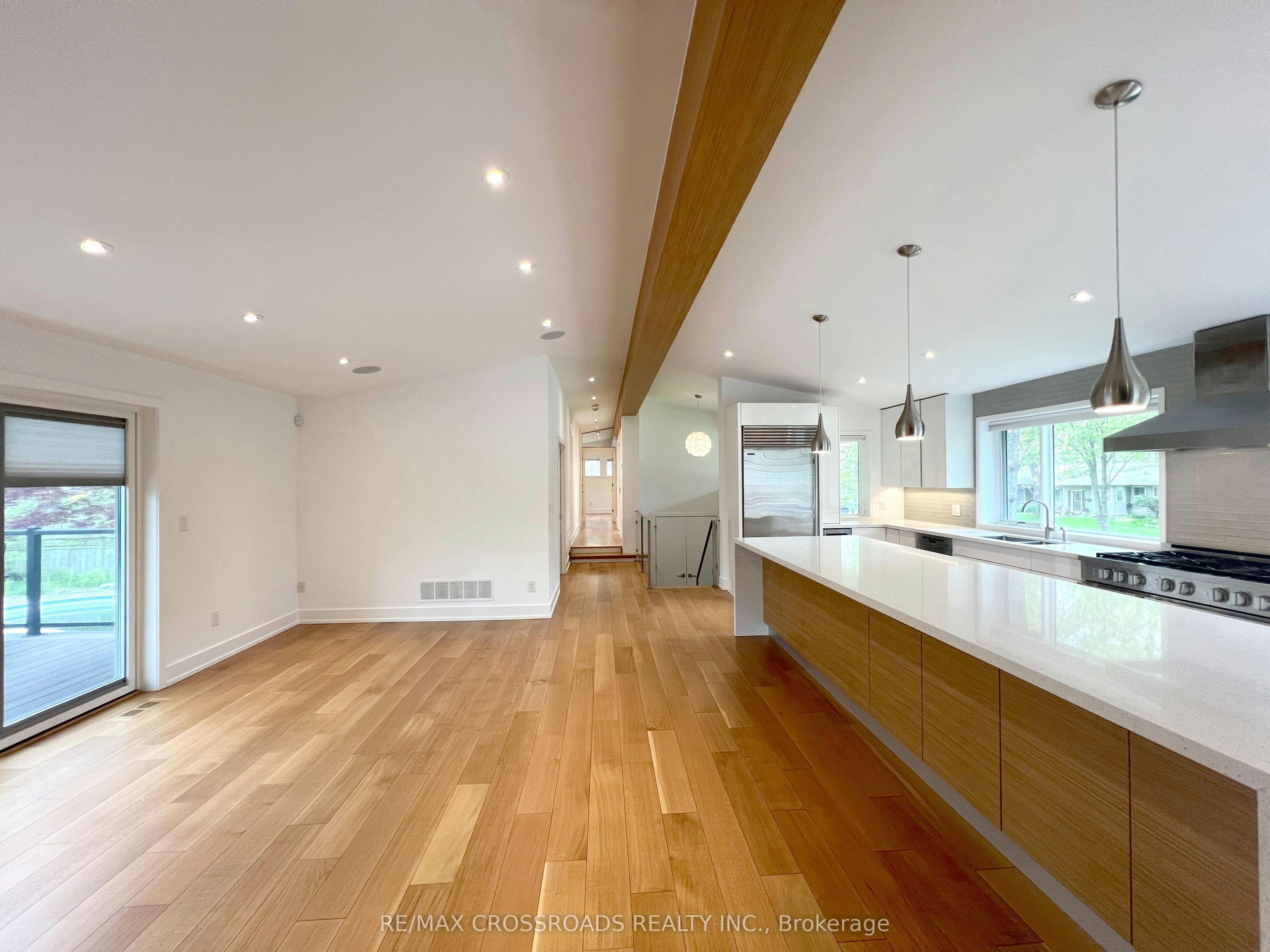 1532 Merrow Road, Mississauga, ON, L5J 3C5 - 9