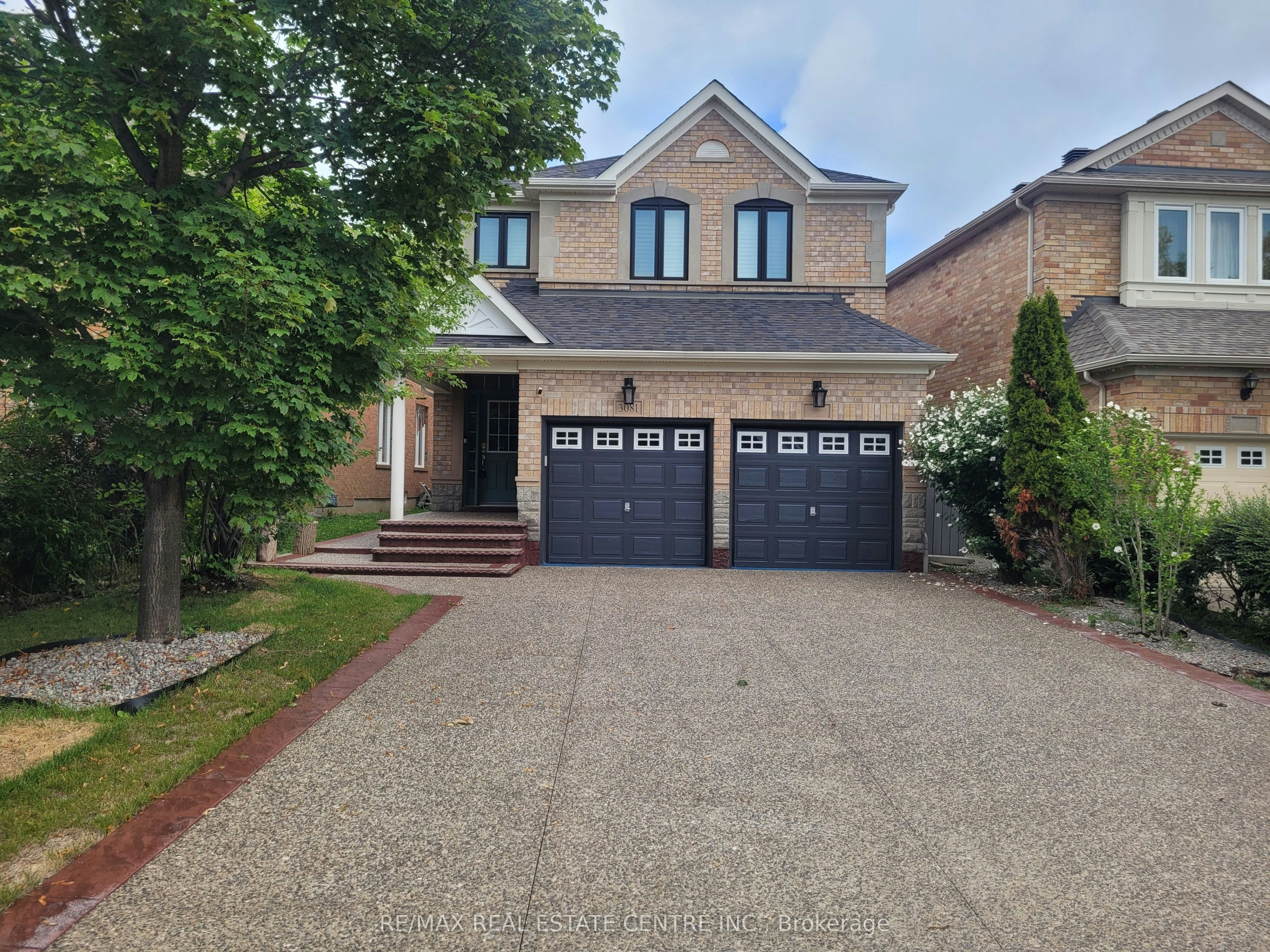 3081 Mission Hill Drive, Mississauga, ON, L5M 0B8