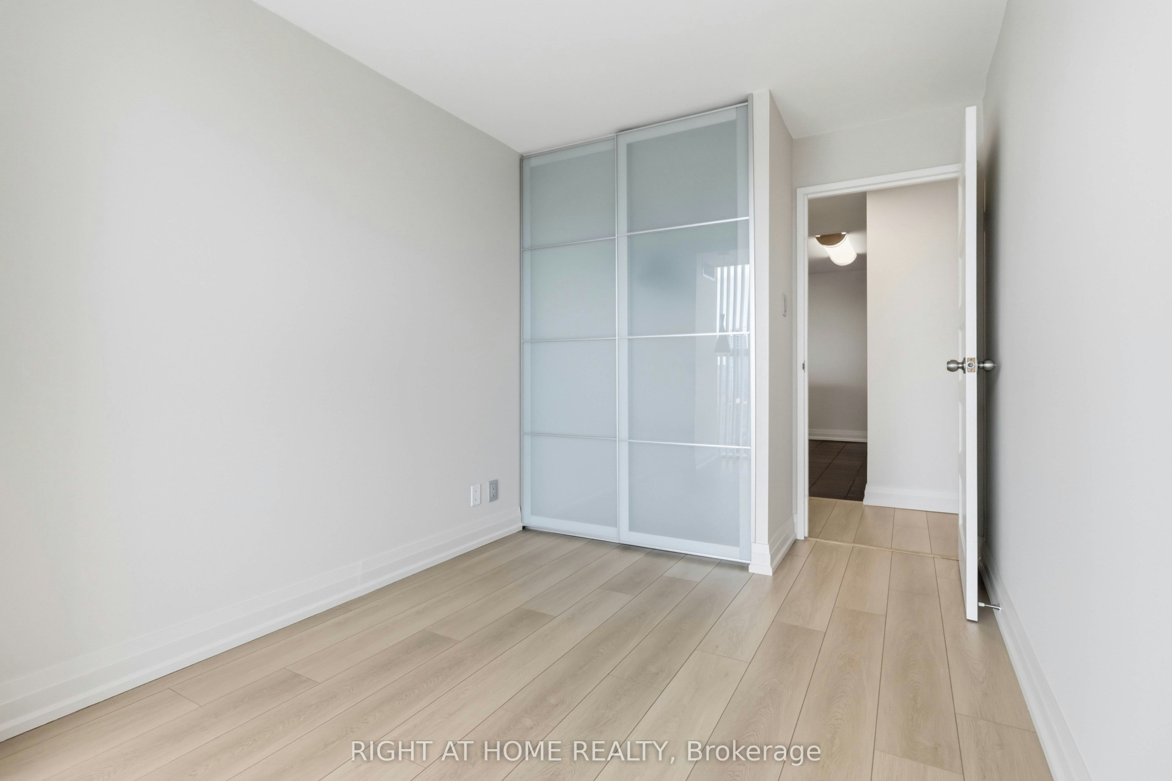 2407-25 Trailwood Drive, Mississauga, ON, L4Z 3K9 - 25