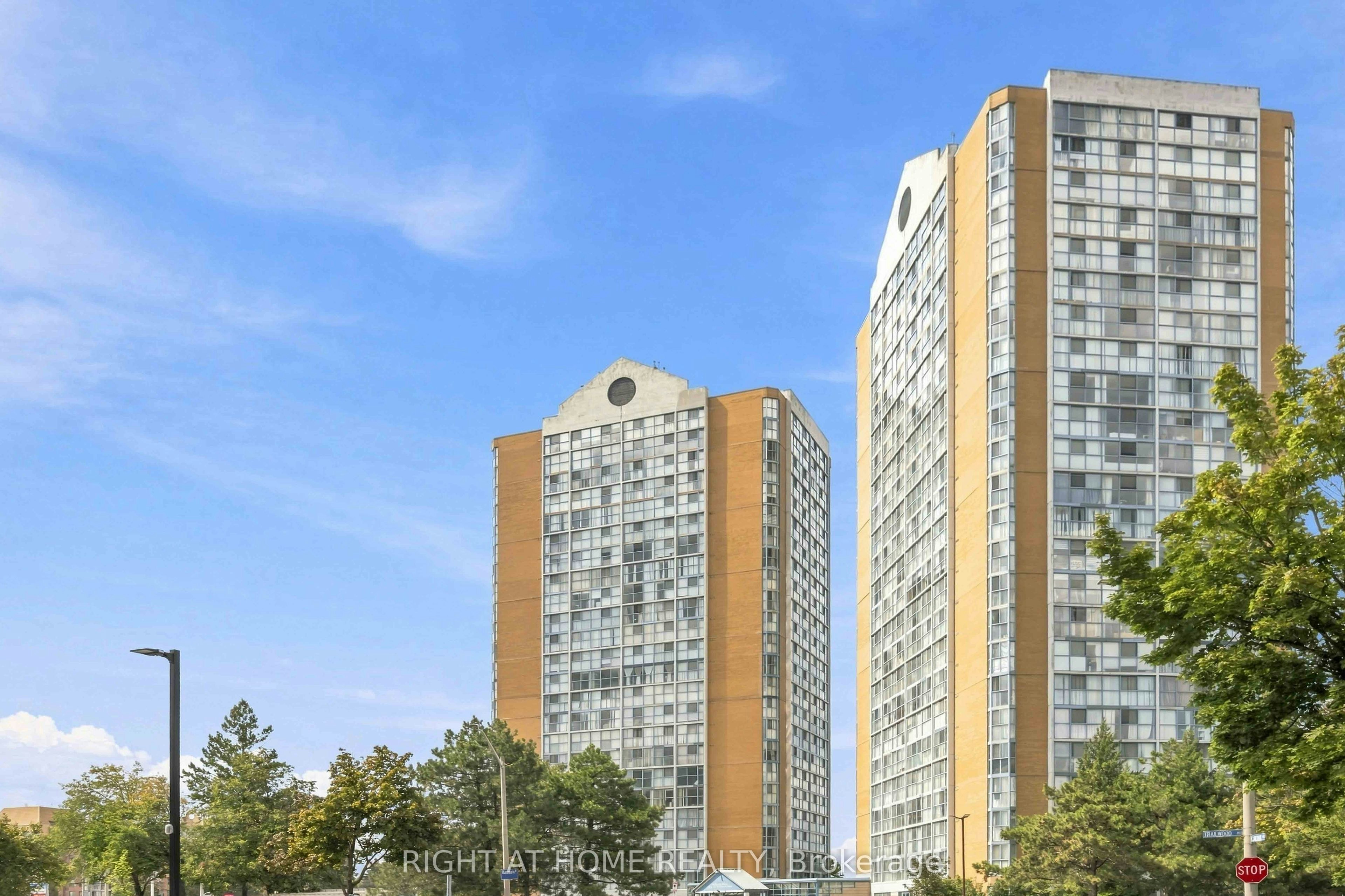 2407-25 Trailwood Drive, Mississauga, ON, L4Z 3K9 - 2