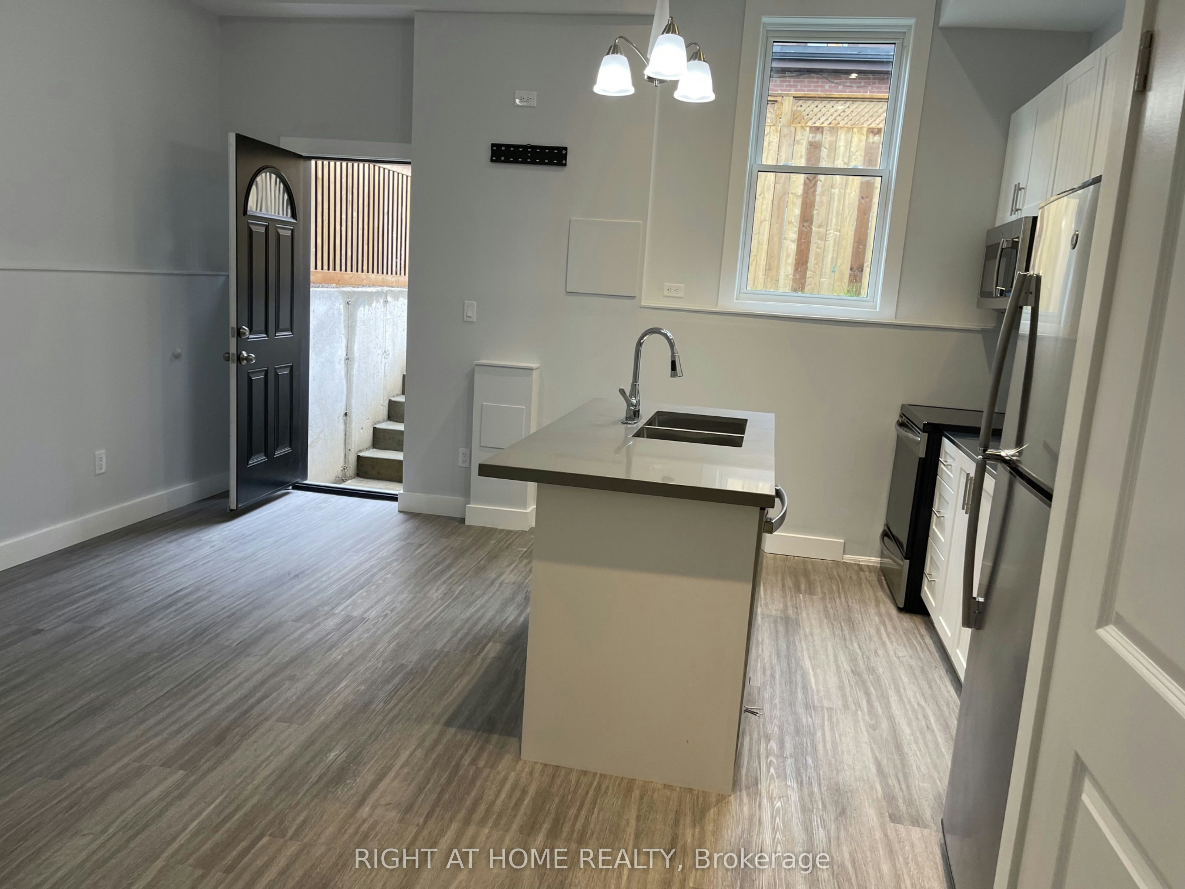 Laneway Suite-980 Ossington Avenue, Toronto, ON, M6G 3V7 - 8