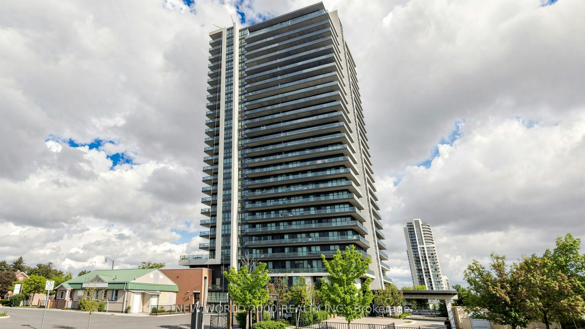 502-100 John Street, Brampton, ON, L6W 0A8