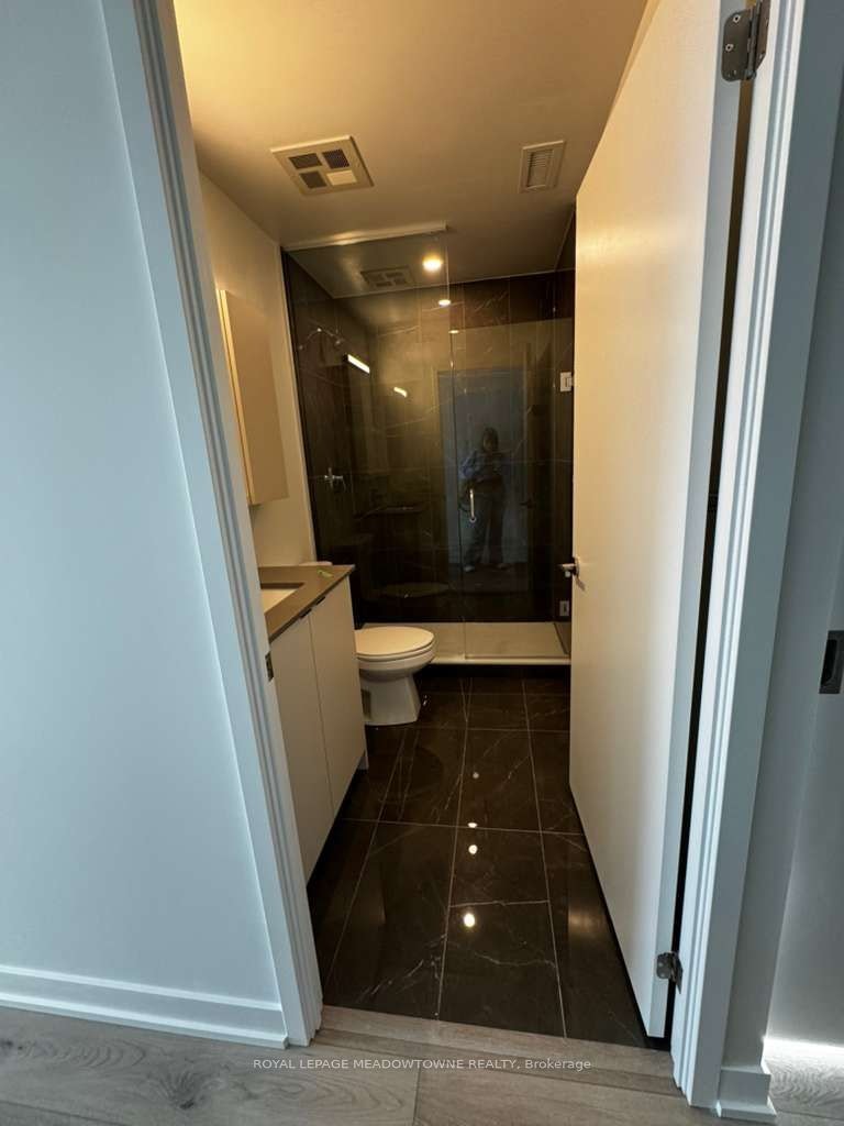 1210-1660 Bloor Street W, Toronto, ON, M6P 0C6 - 17