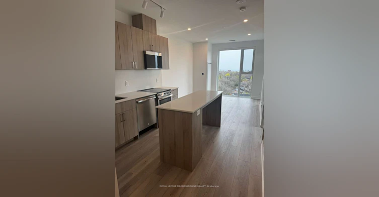 1210-1660 Bloor Street W, Toronto, ON, M6P 0C6 - 4