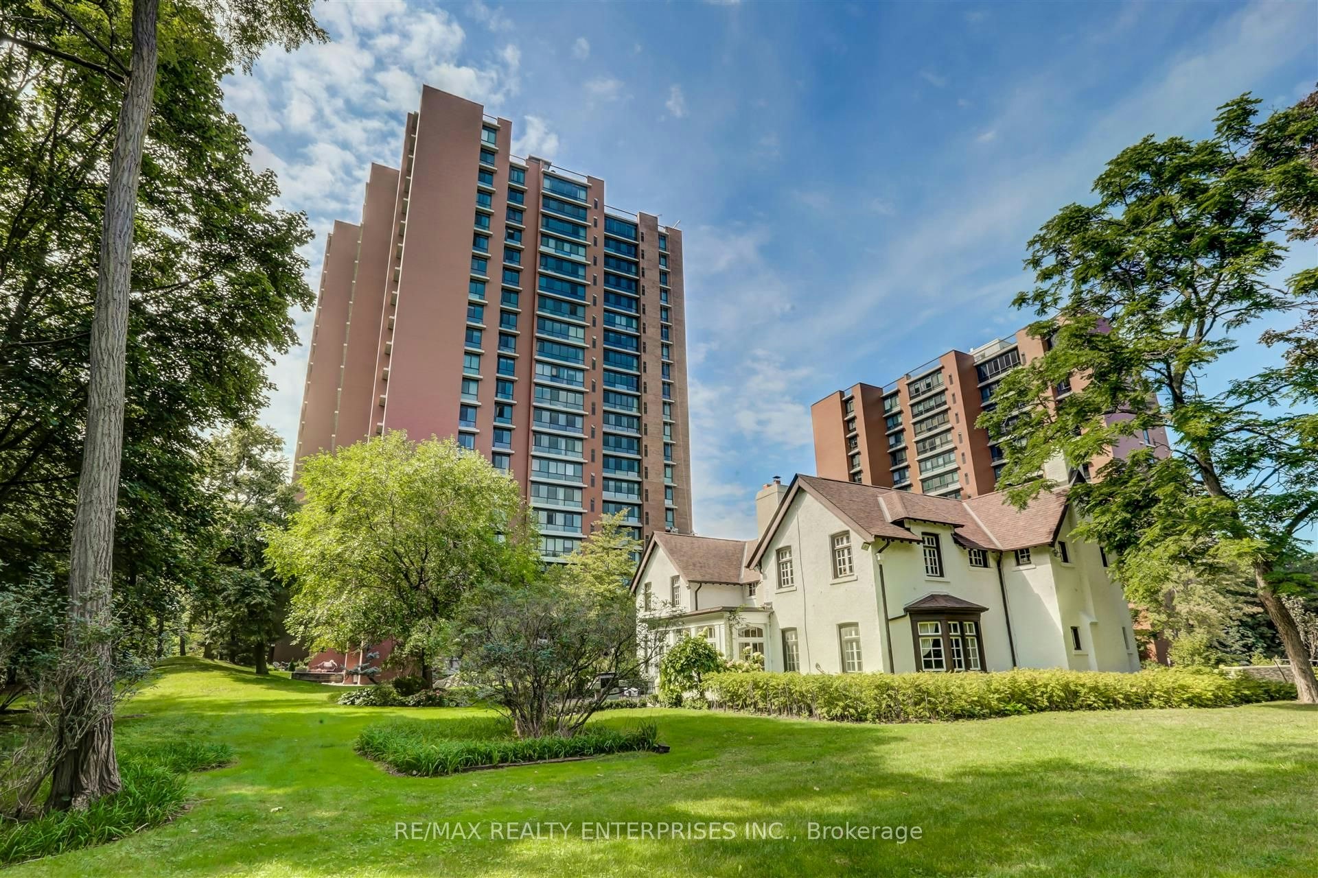 405-1400 Dixie Road, Mississauga, ON, L5E 3E1 - 2