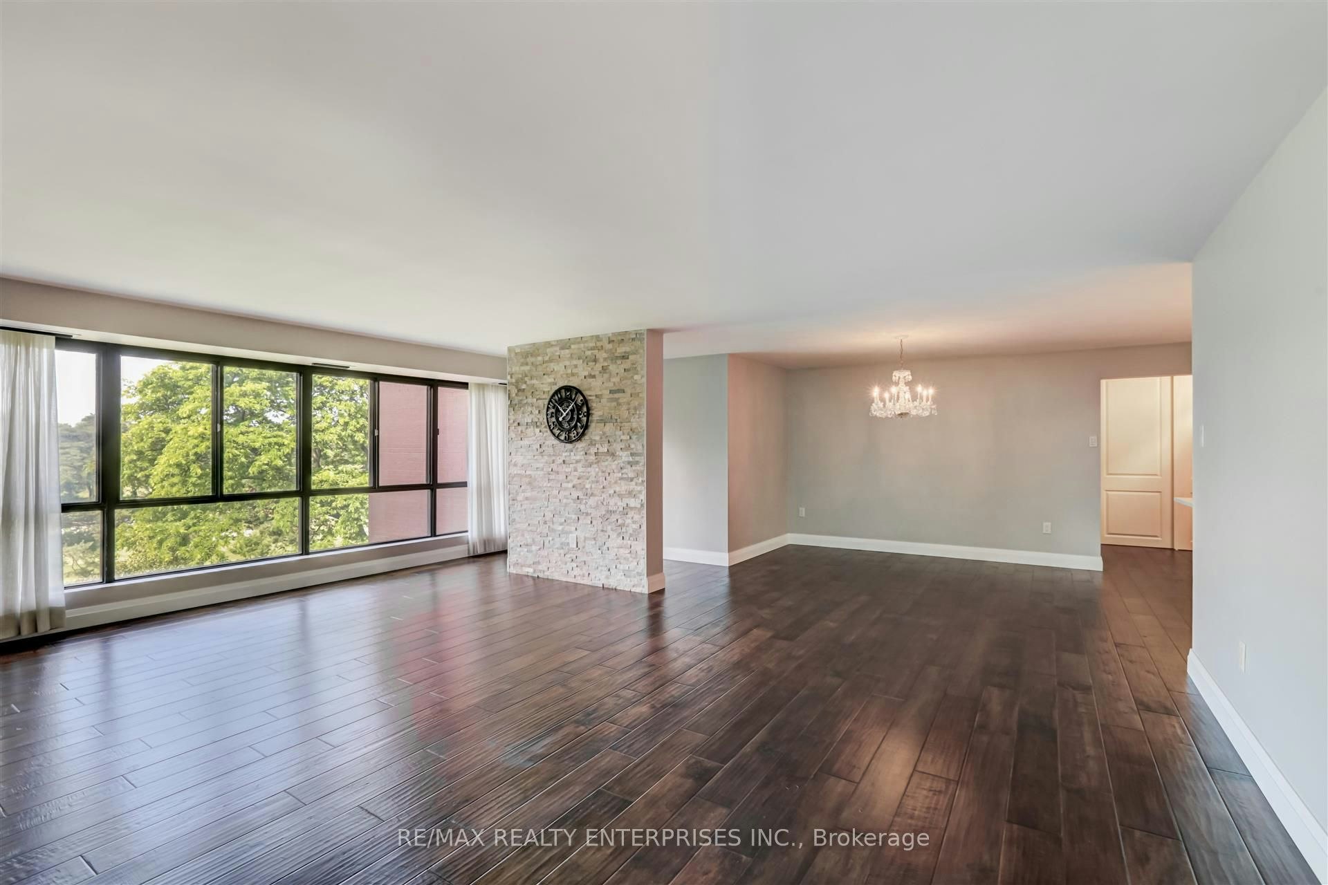 405-1400 Dixie Road, Mississauga, ON, L5E 3E1 - 23