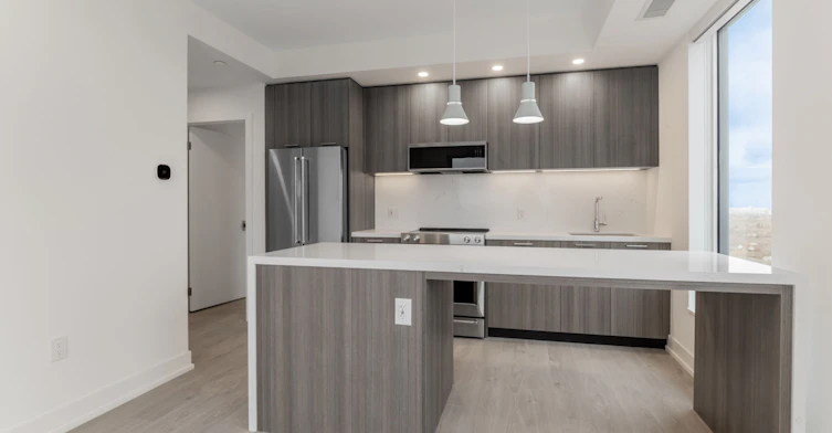 2209-29 York Garden Way, Toronto, ON, M6A 2V1 - 3