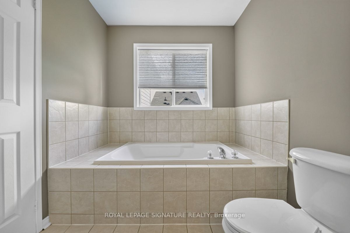 19 Mossgrove Crescent, Brampton, ON, L7A 3E6 - 22