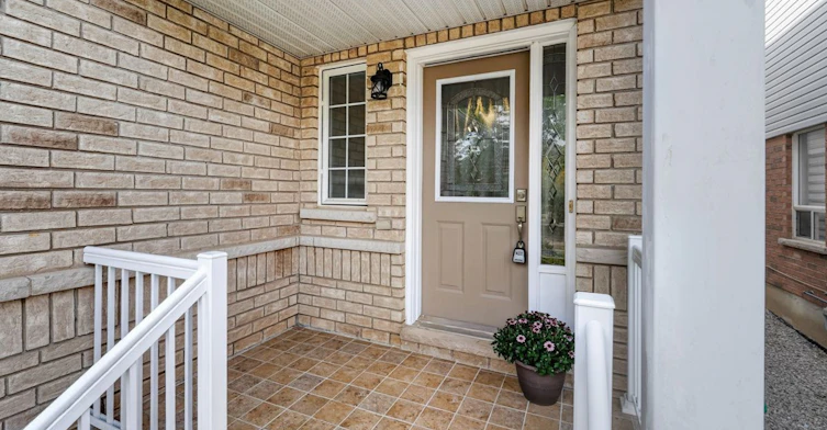19 Mossgrove Crescent, Brampton, ON, L7A 3E6 - 3