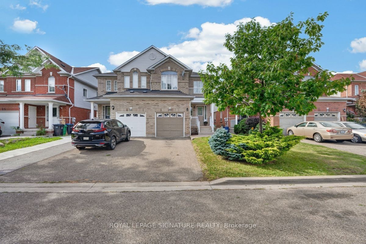 19 Mossgrove Crescent, Brampton, ON, L7A 3E6