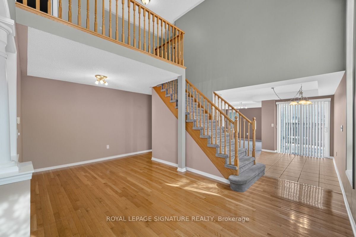19 Mossgrove Crescent, Brampton, ON, L7A 3E6 - 6