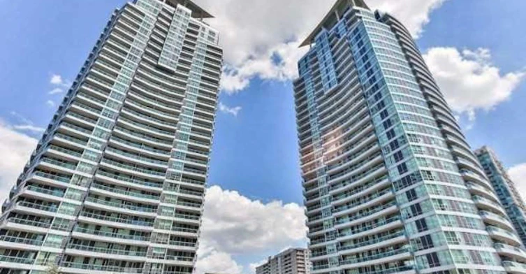2107-1 Elm Drive W, Mississauga, ON, L5B 4M1