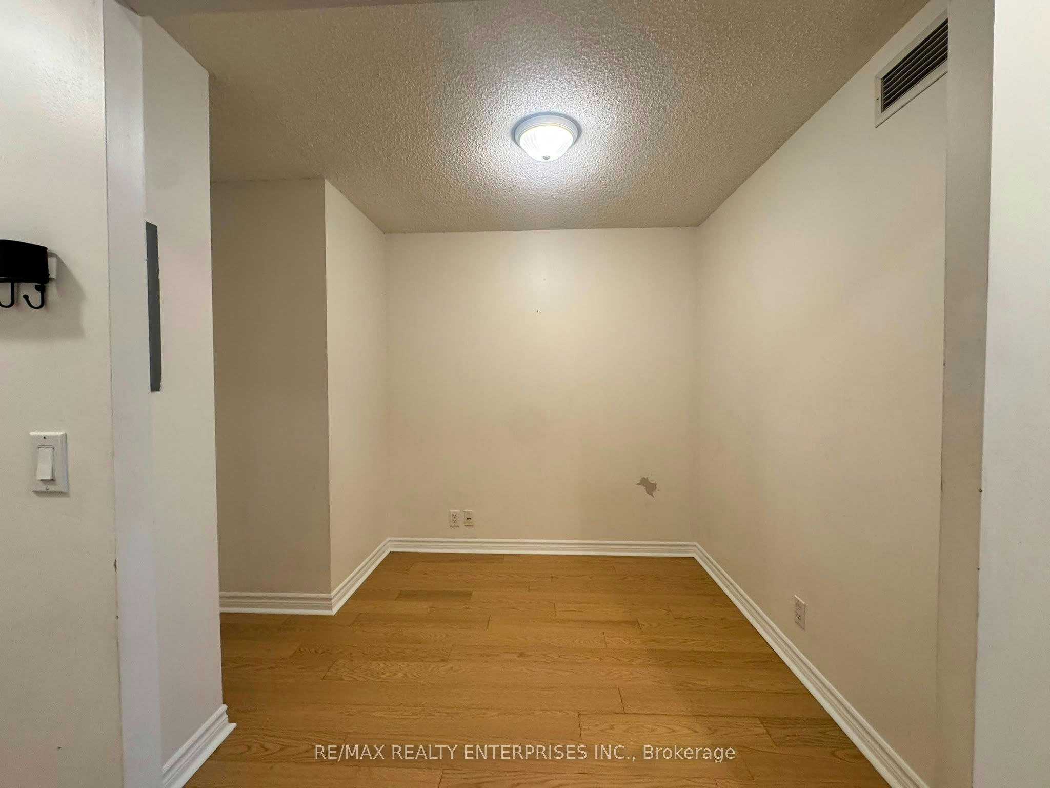 2107-1 Elm Drive W, Mississauga, ON, L5B 4M1 - 4