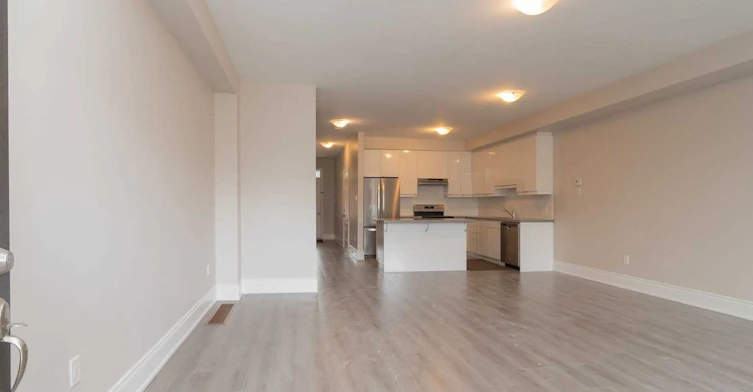 5226 Pinedale Drive, Burlington, ON, L7L 4J1 - 6