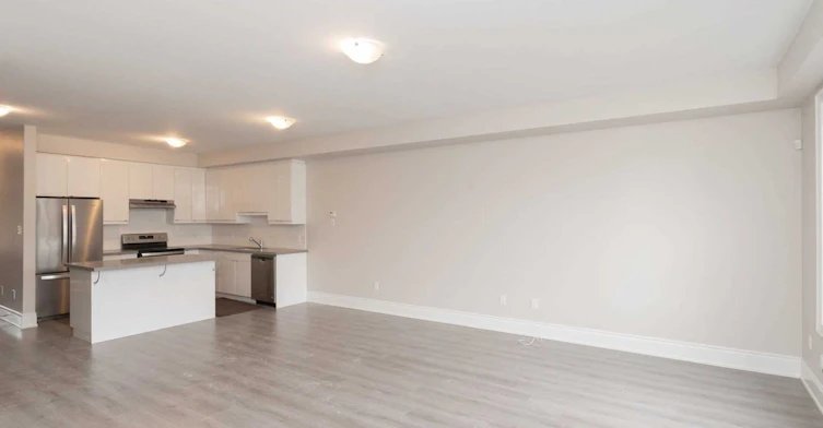 5226 Pinedale Drive, Burlington, ON, L7L 4J1 - 5