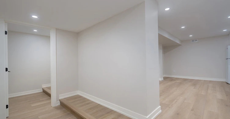 57 Enfield Avenue, Toronto, ON, M8W 1T6 - 10