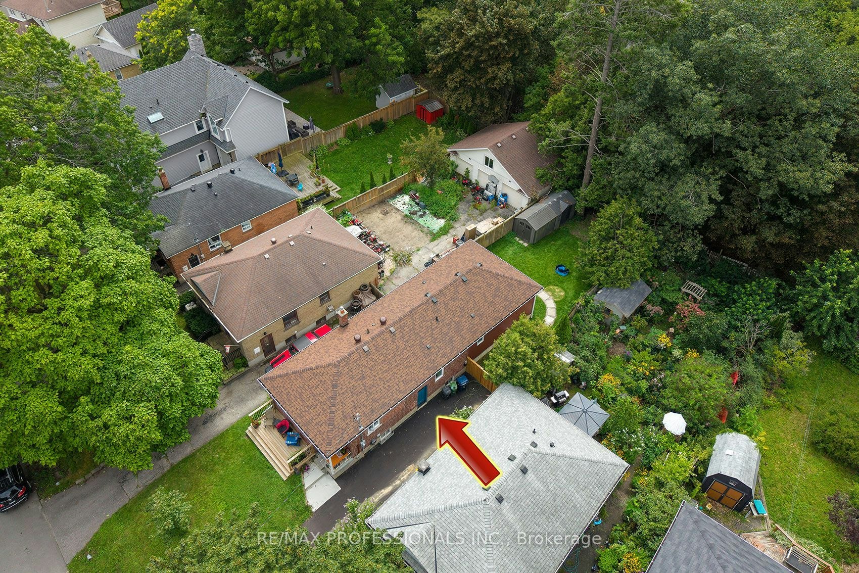 57 Enfield Avenue, Toronto, ON, M8W 1T6 - 2