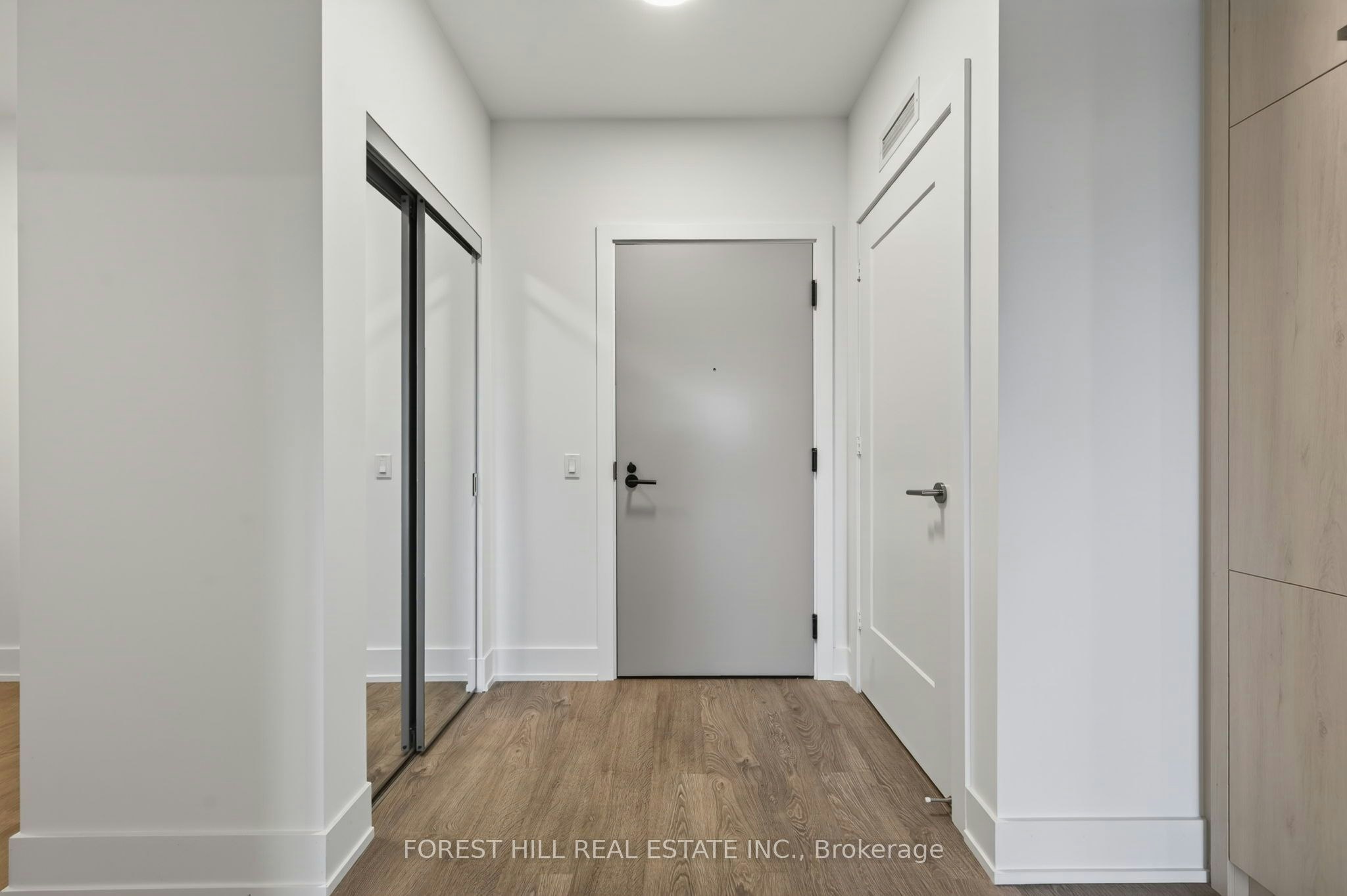 858 Dupont Street, Toronto, ON, M6G 0C1 - 3