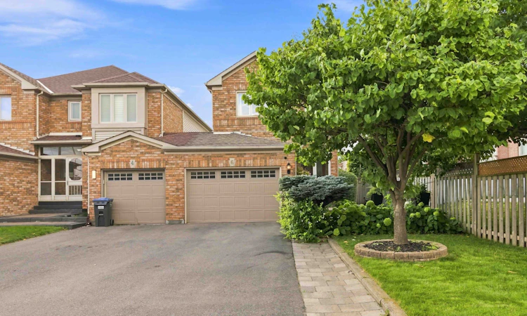 6 Birchcliffe Drive
