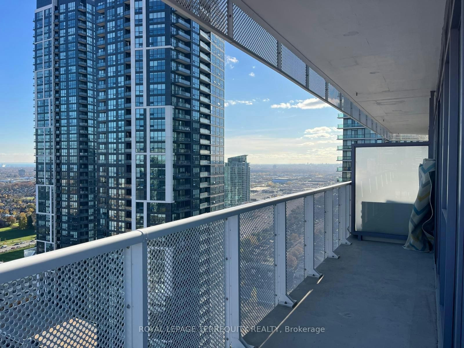 2908-4065 Confederation Parkway, Mississauga, ON, L5B 0L4 - 26