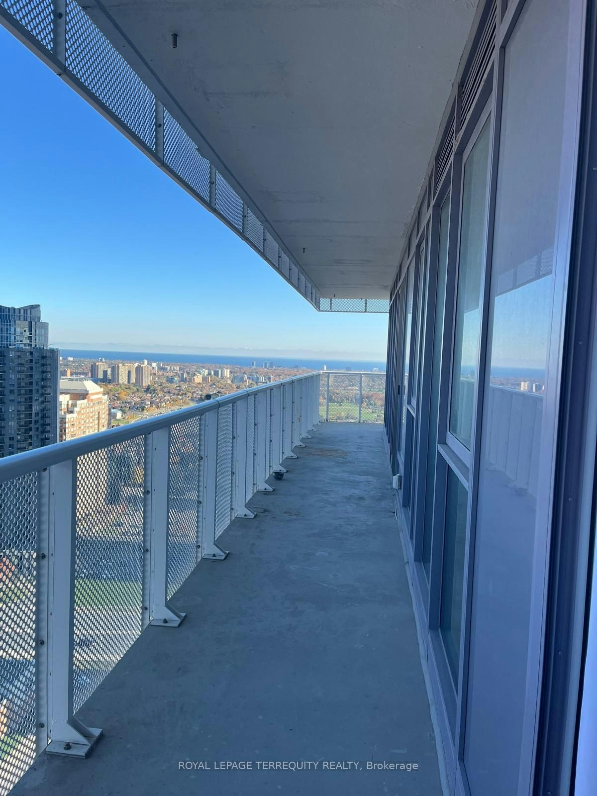 2908-4065 Confederation Parkway, Mississauga, ON, L5B 0L4 - 29