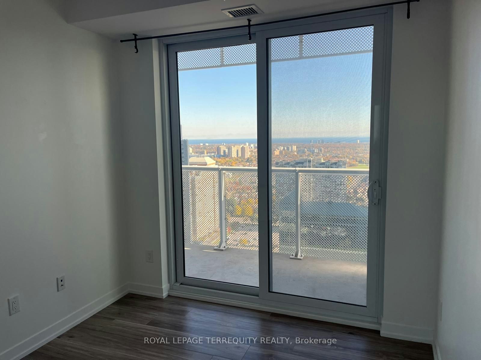 2908-4065 Confederation Parkway, Mississauga, ON, L5B 0L4 - 33