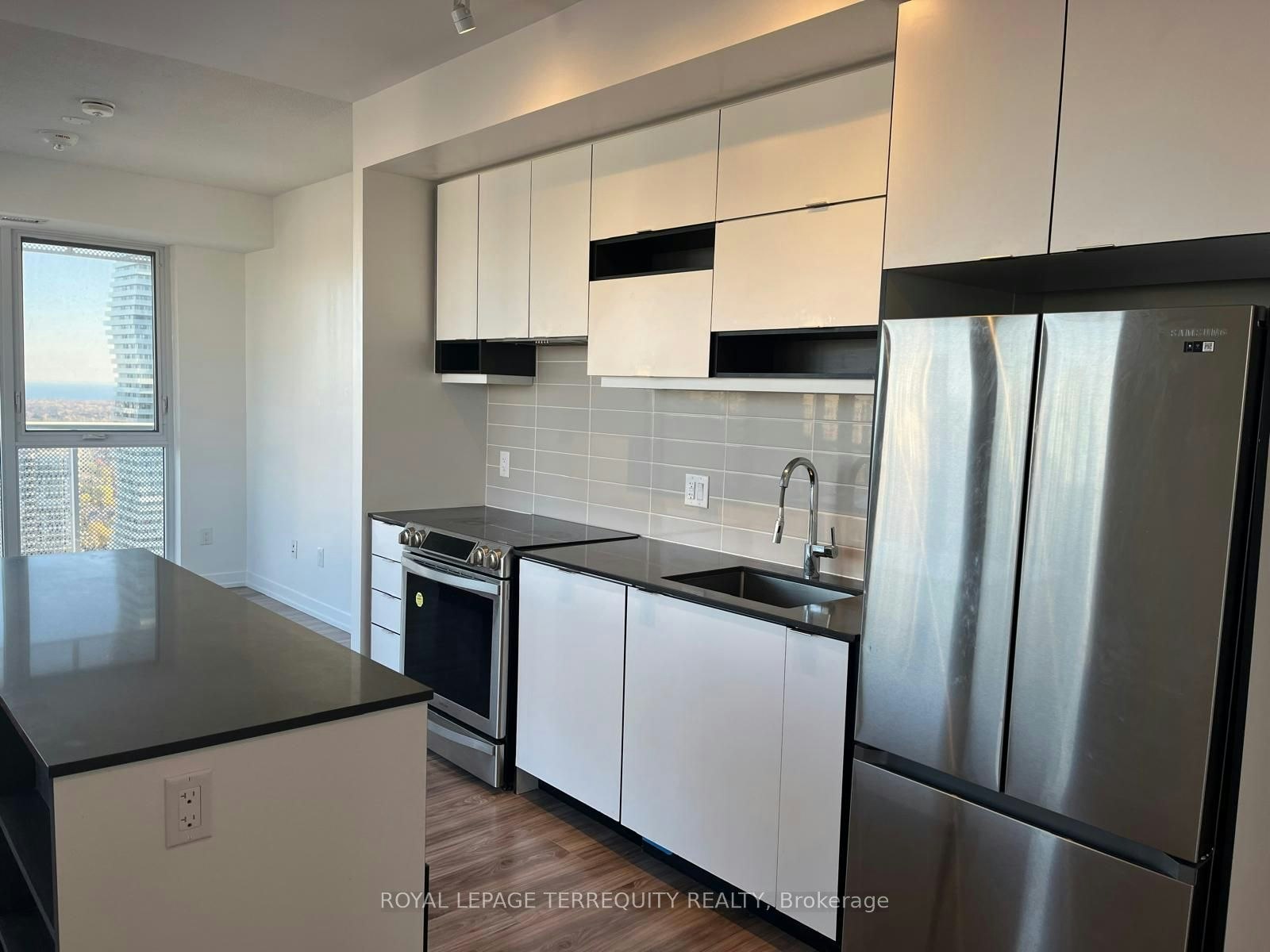2908-4065 Confederation Parkway, Mississauga, ON, L5B 0L4 - 14