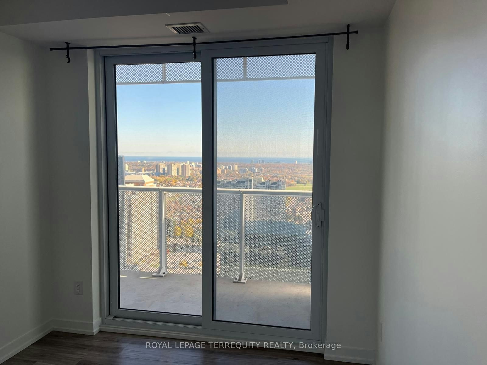 2908-4065 Confederation Parkway, Mississauga, ON, L5B 0L4 - 21