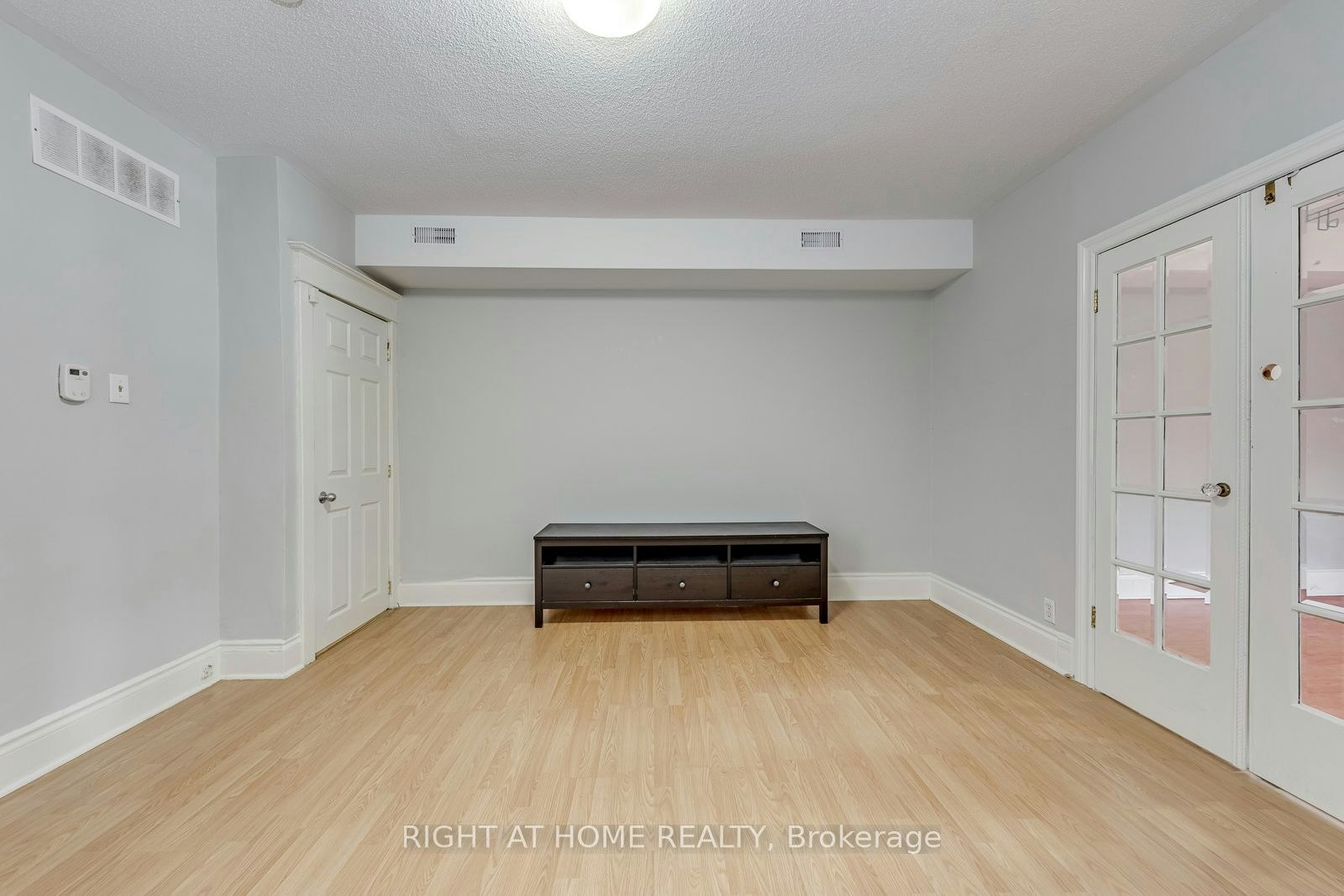 A-3146 Dundas St Street W, Toronto, ON, M6P 2A1 - 5