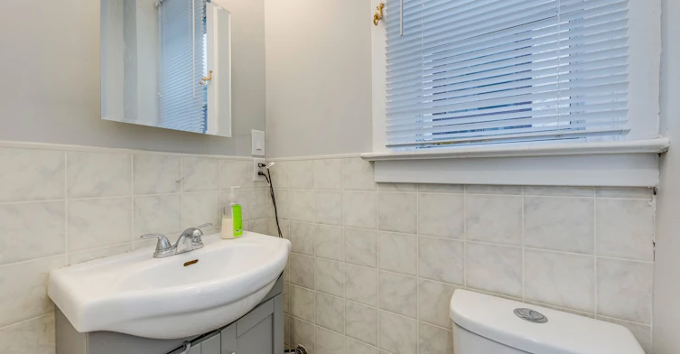 A-3146 Dundas St Street W, Toronto, ON, M6P 2A1 - 17