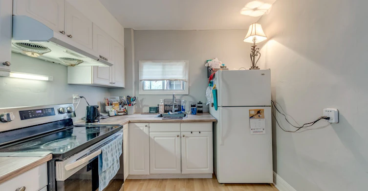 A-3146 Dundas St Street W, Toronto, ON, M6P 2A1 - 18
