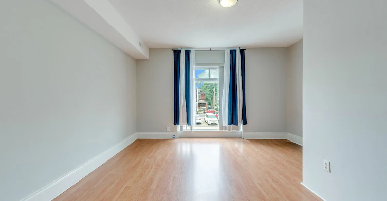 A-3146 Dundas St Street W, Toronto, ON, M6P 2A1 - 10