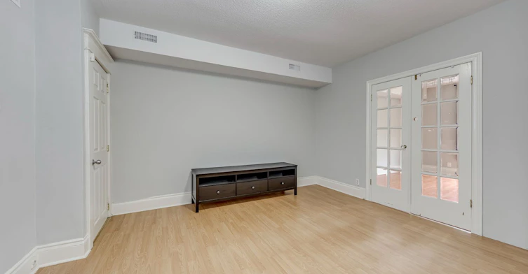 A-3146 Dundas St Street W, Toronto, ON, M6P 2A1 - 6