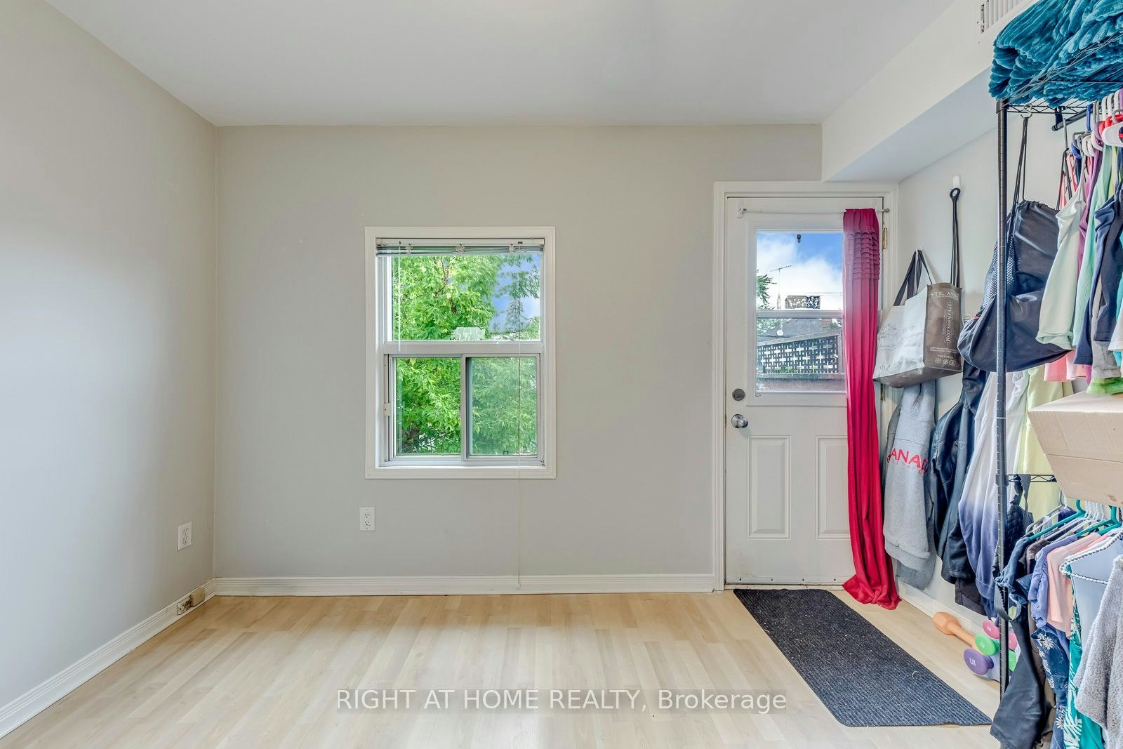 A-3146 Dundas St Street W, Toronto, ON, M6P 2A1 - 23