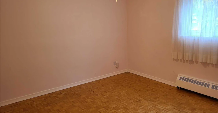 3-54 Rabbit Lane, Toronto, ON, M9B 5S7 - 5