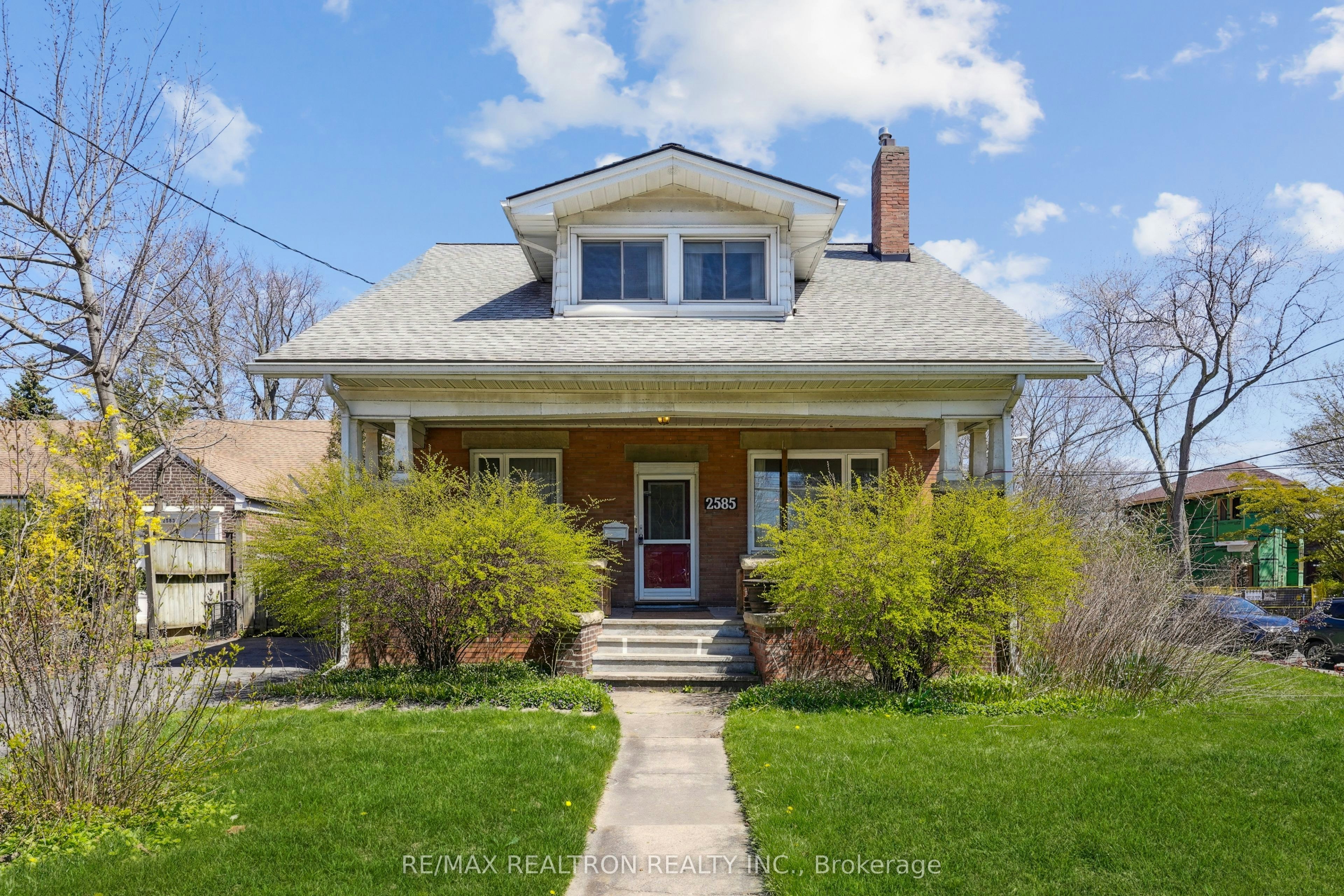 Second Floor-2585 Lake Shore Boulevard W, Toronto, ON, M8V 1G3 - 2