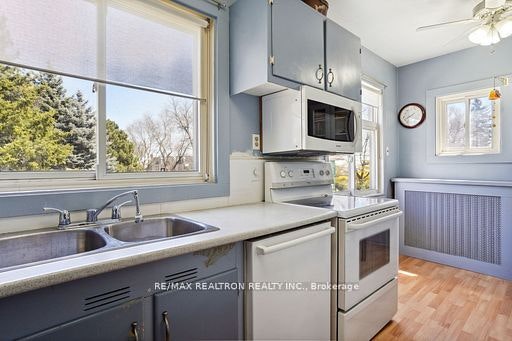 Second Floor-2585 Lake Shore Boulevard W, Toronto, ON, M8V 1G3 - 7