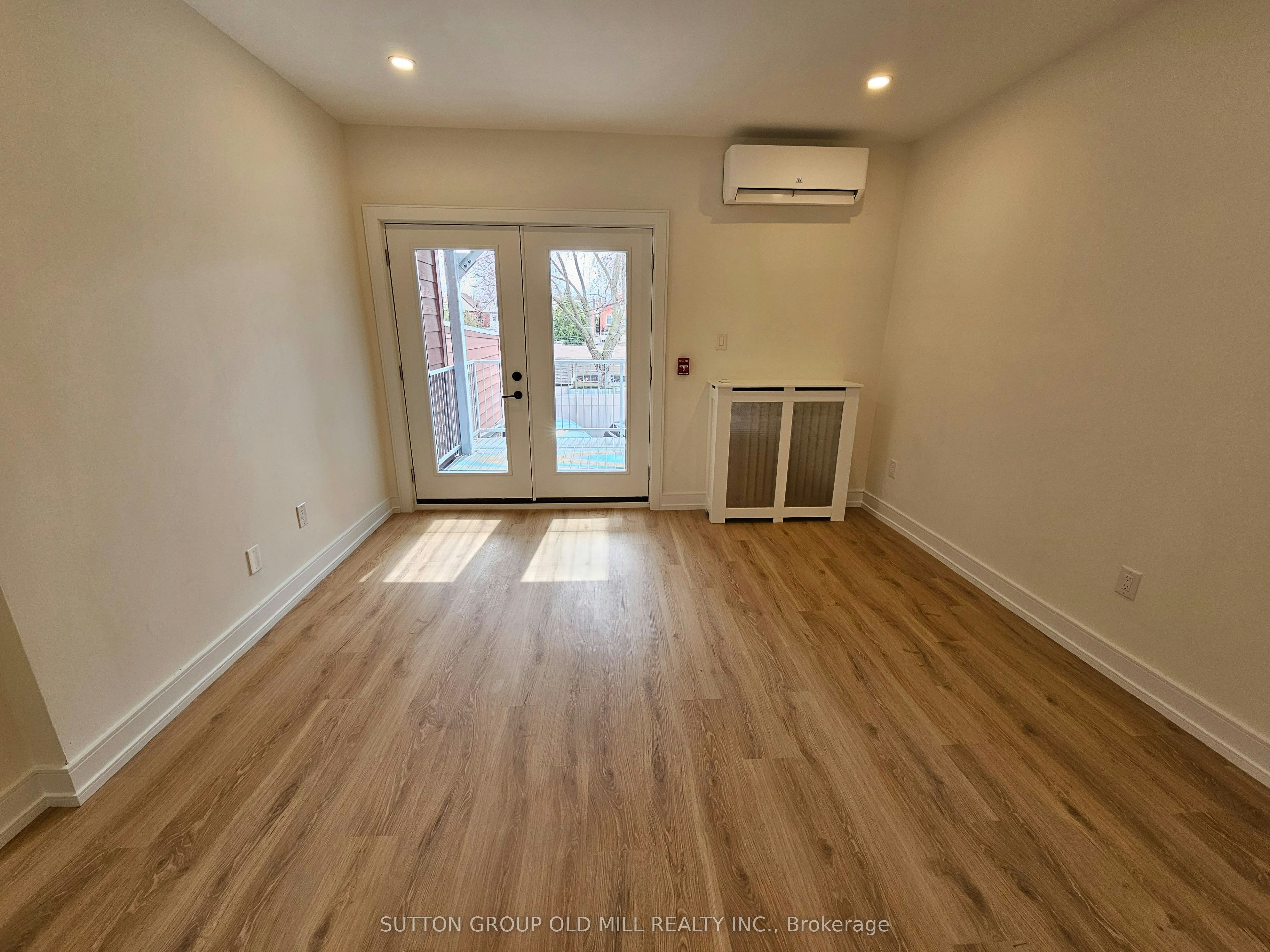 2nd Floor-3293 Dundas Street W, Toronto, ON, M6P 2A5 - 8