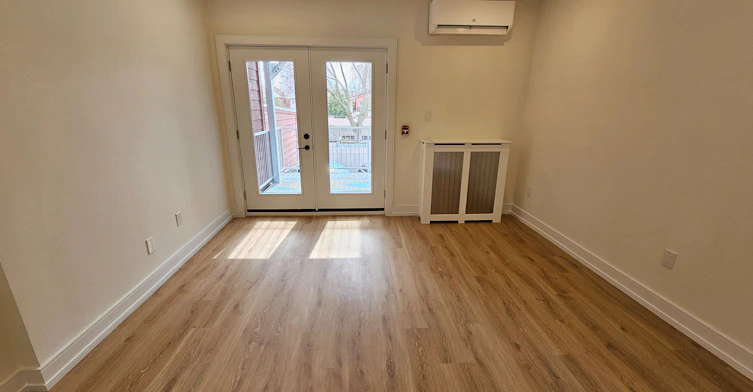 2nd Floor-3293 Dundas Street W, Toronto, ON, M6P 2A5 - 8