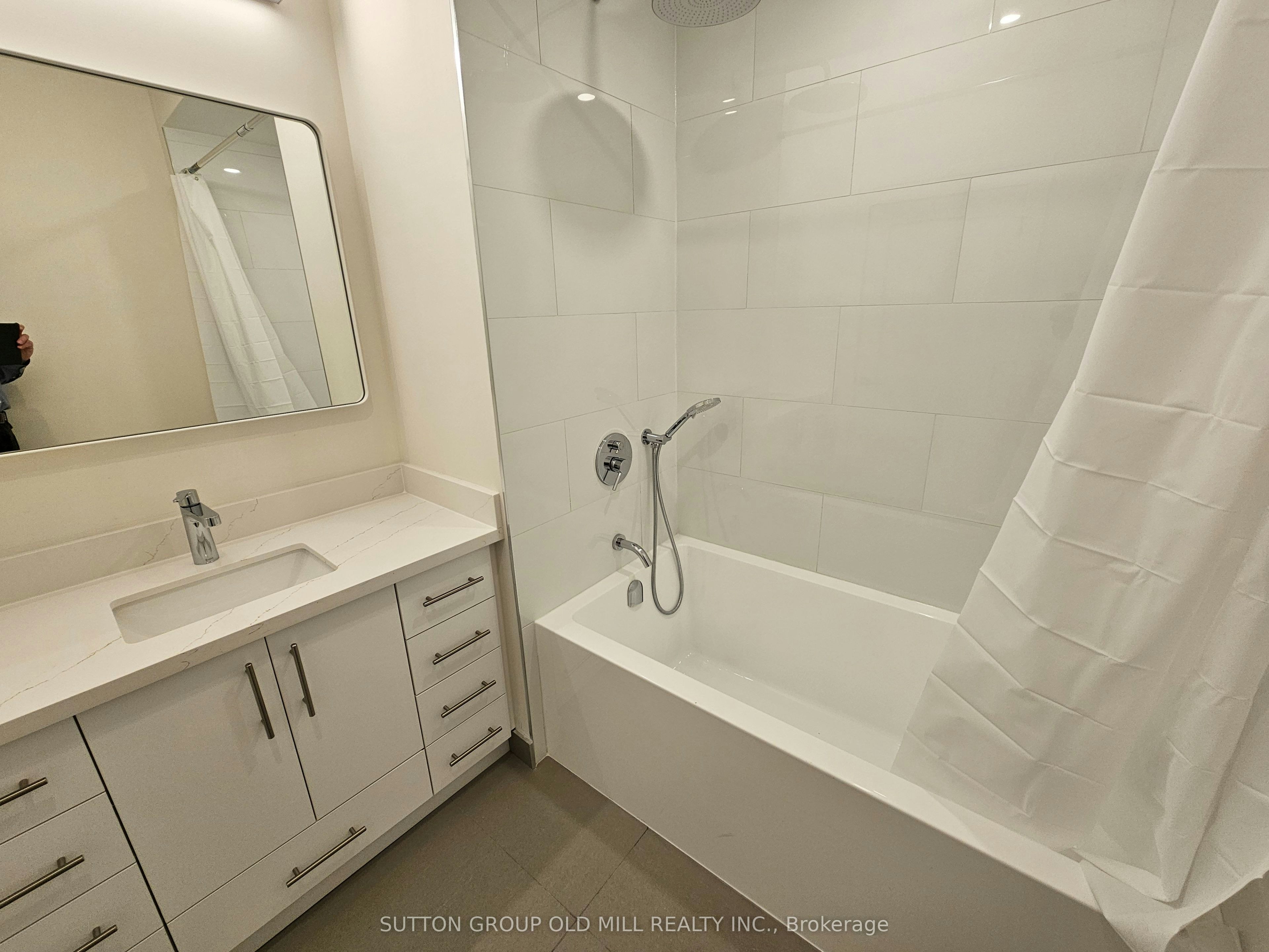2nd Floor-3293 Dundas Street W, Toronto, ON, M6P 2A5 - 5