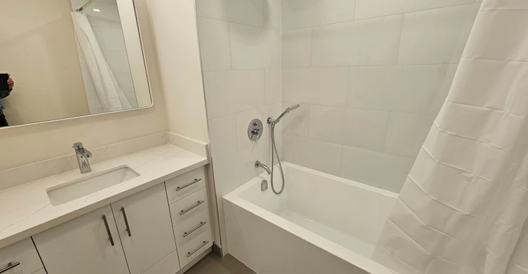 2nd Floor-3293 Dundas Street W, Toronto, ON, M6P 2A5 - 5