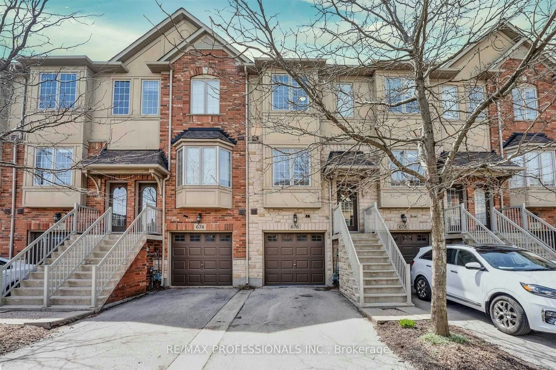 676 Rowley Common, Burlington, ON, L7L 0A5
